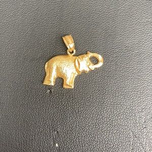 14k gold elephant charm